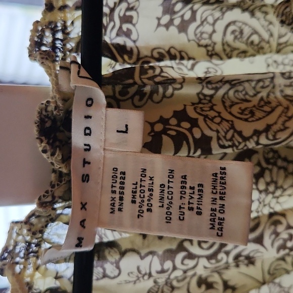 Patterned Max Studio Blouse - Picture 2 of 2